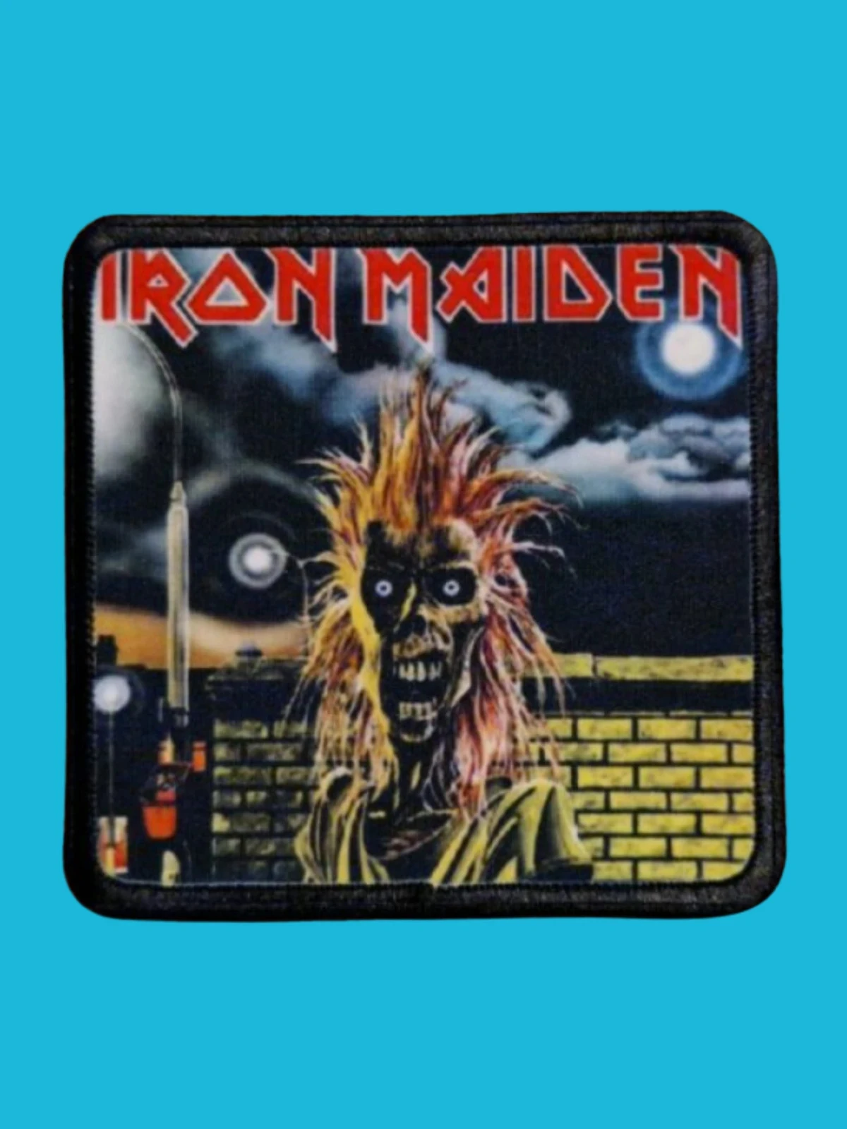 Patch Iron Maiden - Album éponyme - Imprimé - Carré de 7,5 x 7,5 centimètres